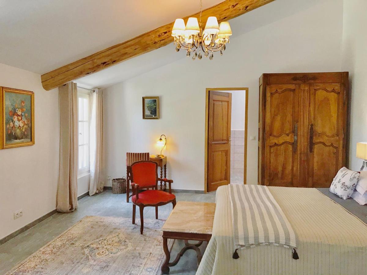 Domaine De La Brave Bed & Breakfast แปร์นส์-เลส์-ฟงแตนส์ ภายนอก รูปภาพ