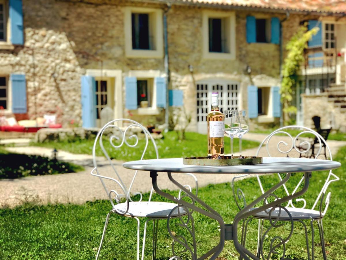 Domaine De La Brave Bed & Breakfast แปร์นส์-เลส์-ฟงแตนส์ ภายนอก รูปภาพ