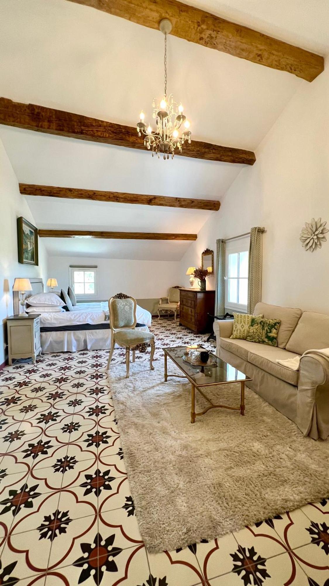 Domaine De La Brave Bed & Breakfast แปร์นส์-เลส์-ฟงแตนส์ ห้อง รูปภาพ