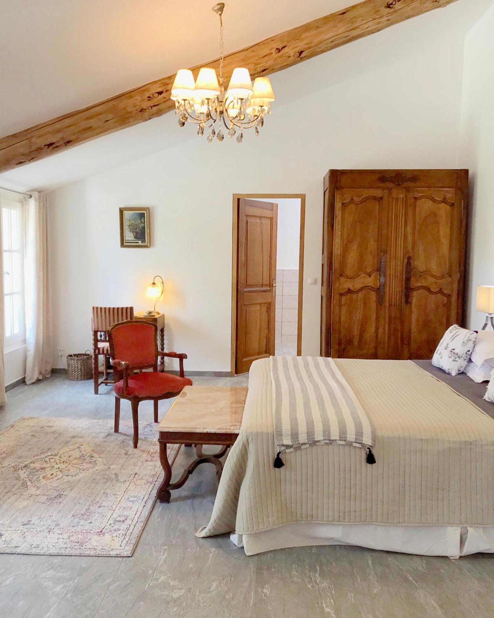 Domaine De La Brave Bed & Breakfast แปร์นส์-เลส์-ฟงแตนส์ ห้อง รูปภาพ
